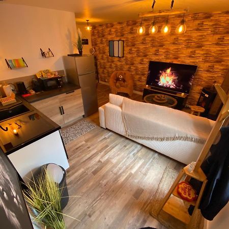 Super Appartement T2 Proche Gare Санс Екстер'єр фото